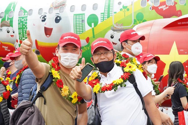 THỜI SỰ 12H TRƯA 01/1/2022: Ngành du lịch với những tín hiệu tích cực đầu năm khi chuyến bay quốc tế bắt đầu mở cửa trở lại