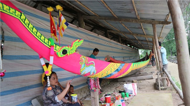 Những nghệ nhân giữ gìn, bảo tồn lễ hội ghe Ngo của đồng bào Khmer (01/11/2022)