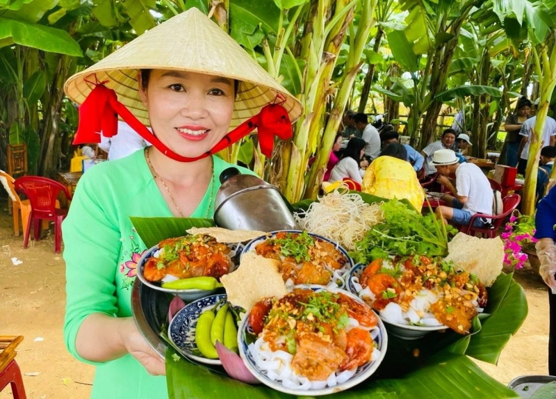 Quảng Nam xây dựng hồ sơ đề nghị ghi danh món ăn Mỳ Quảng vào Danh mục Di sản văn hoá phi vật thể Quốc gia (2/11/2022)