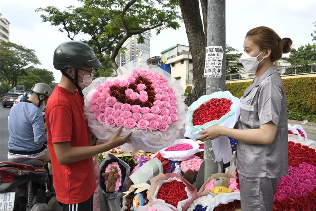  Giới trẻ với ngày lễ tình nhân (14/2/2022)