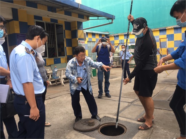 Kiểm tra đột xuất nhiều cửa hàng xăng để ngăn đầu cơ, găm hàng trước kỳ điều chỉnh giá (21/2/2021)