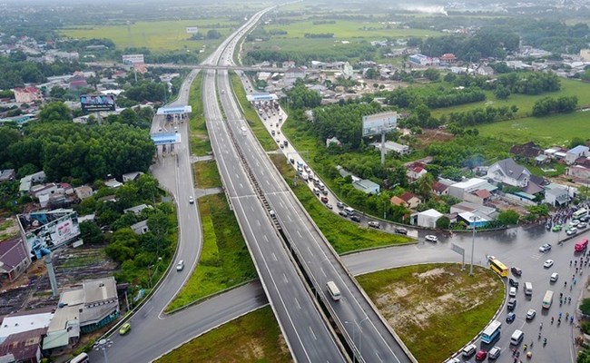 THỜI SỰ 12H TRƯA 21/3/2022: Bộ GTVT đề nghị 12 địa phương quản lý chặt mặt bằng cao tốc Bắc – Nam phía Đông tránh việc trục lợi