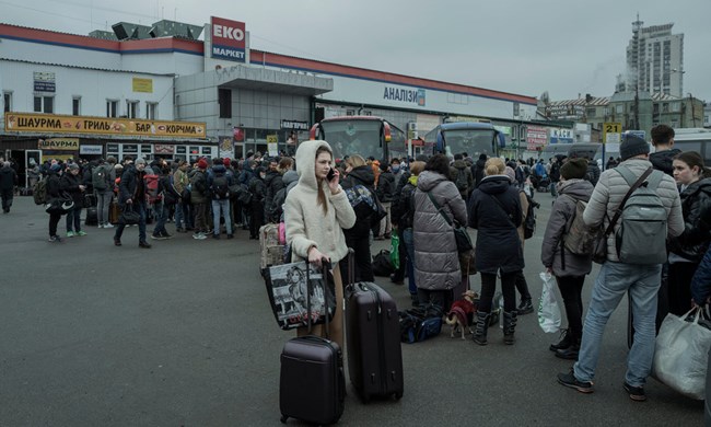 THỜI SỰ 12H TRƯA 03/3/2021: Khoảng 460 công dân Việt Nam đã được sơ tán khỏi Ukraine