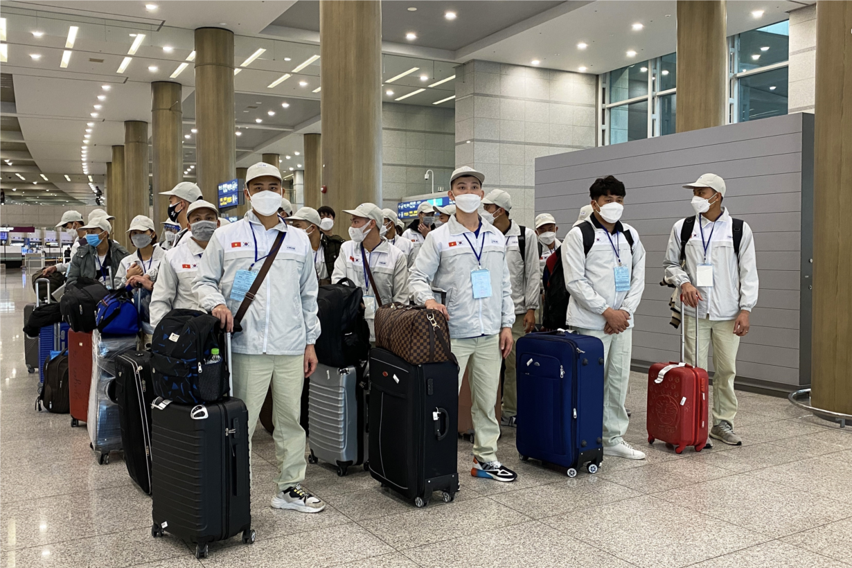 THỜI SỰ 12H TRƯA 19/3/2022: Xuất khẩu lao động khởi sắc nhờ các thị trường trọng điểm mở cửa đón lao động nước ngoài trở lại.