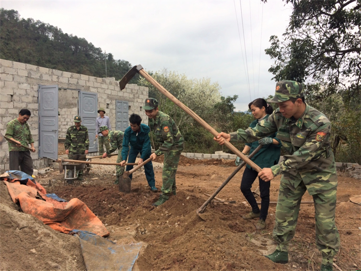 Bộ đội Biên phòng tỉnh Điện Biên có nhiều sáng kiến giúp người dân địa phương xóa đói giảm nghèo (18/4/2022)