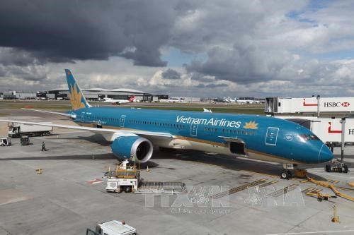 THỜI SỰ 12H TRƯA 18/6/2022: Cục Hàng không Việt Nam yêu cầu Vietnam Airlines báo cáo vụ tiếp viên bị thẩm vấn tại Australia