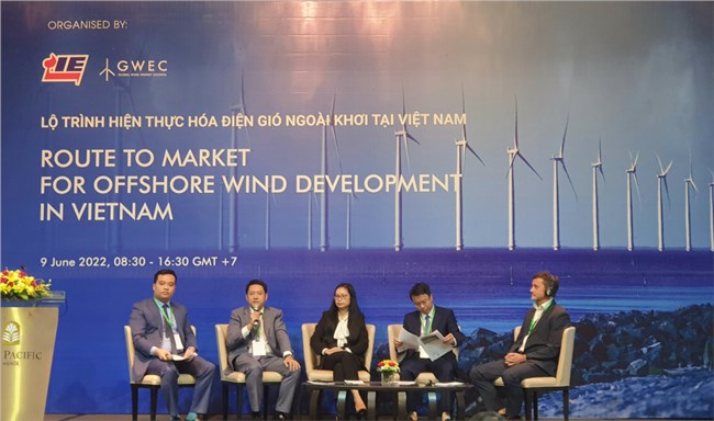 Dự thảo Quy hoạch Điện 8 thiết kế tới hơn 64.000MW điện gió ngoài khơi vào năm 2045: Cần giải bài toán lưới truyền tải điện