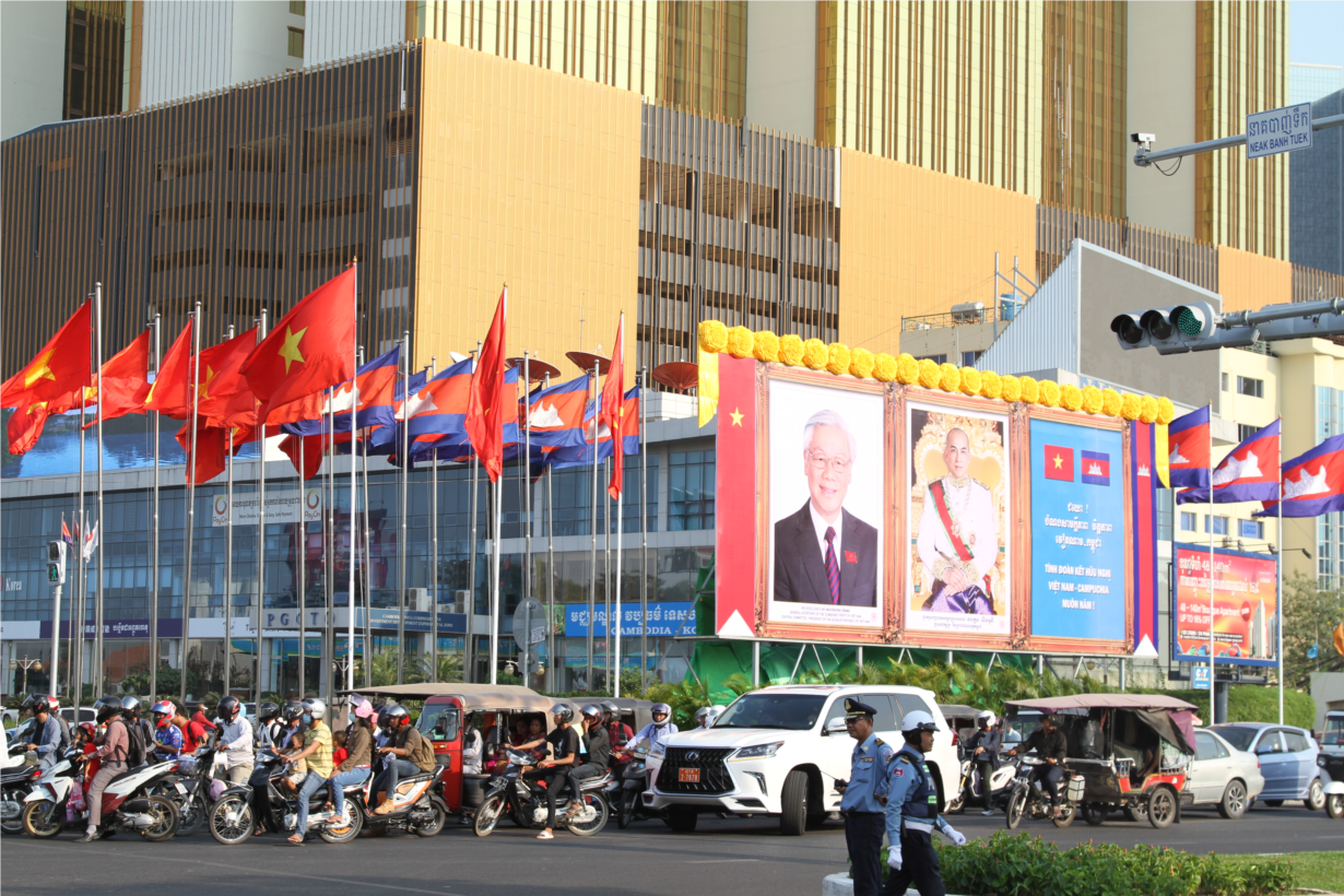 Việt Nam - Campuchia tăng cường hợp tác thương mại song phương (02/6/2022)