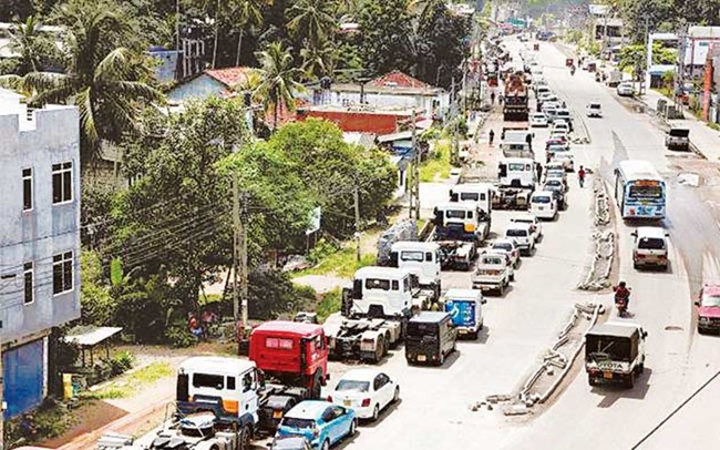 Sri Lanka đóng cửa trường học trong bối cảnh khủng hoảng nhiên liệu (04/7/2022)