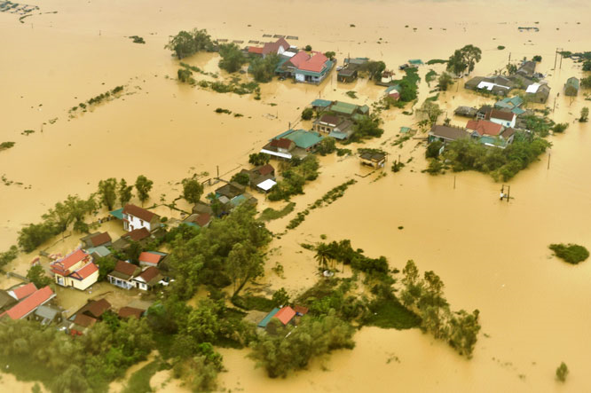Thiên tai: Hơn 200 điểm đê xung yếu cần ứng phó mùa mưa lũ (1/7/2022)