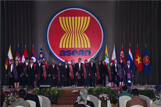 ASEAN 55 năm thành lập: “Cùng nhau mạnh mẽ hơn