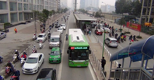 Xe bus: làm sao bước qua vòng luẩn quẩn 