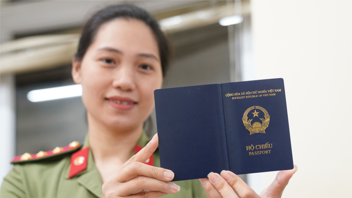 THỜI SỰ 6H SÁNG 4/8/2022: Bộ Công an sẽ cùng các Bộ, ngành nghiên cứu quy định của pháp luật để bổ sung mục nơi sinh trong hộ chiếu mới.