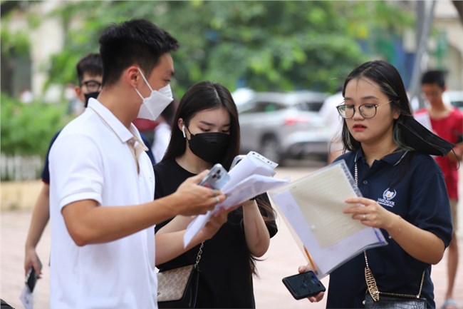 THỜI SỰ 21H30 ĐÊM 24/8/2022: Bộ Giáo dục và Đào tạo lý giải nguyên nhân thí sinh không đăng ký xét tuyển đại học