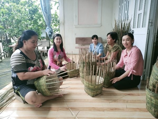 Cơ hội phát triển cho làng nghề đan đát truyền thống đồng bào Khmer (10/8/2022)