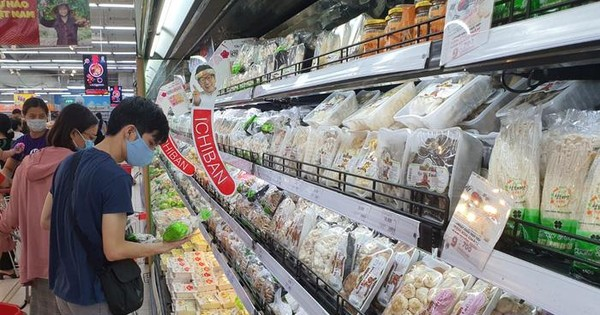 Siêu thị, chợ tại Hà Nội bắt đầu mở cửa đón khách mùng 2 Tết (23/1/2023)