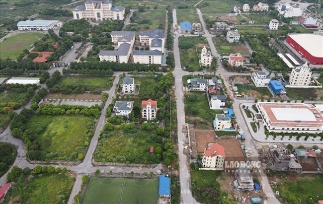 THỜI SỰ 21H30 ĐÊM 13/10/2023: Công điện về tháo gỡ vướng mắc trong thực hiện quản lý, sử dụng đất, giao đất, định giá đất.