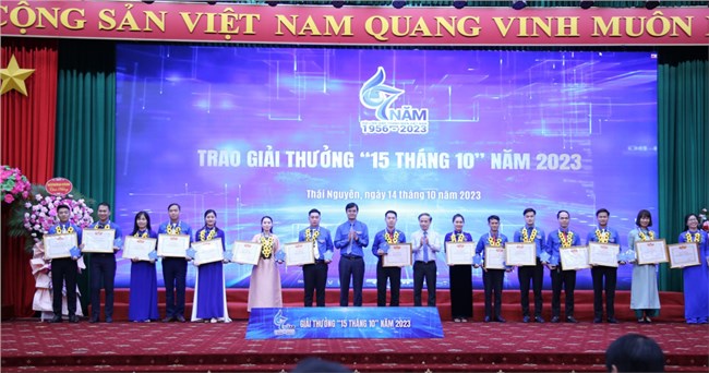 Tuyên dương 82 gương cán bộ tích cực trong công tác Hội và phong trào thanh niên (14/10/2023)