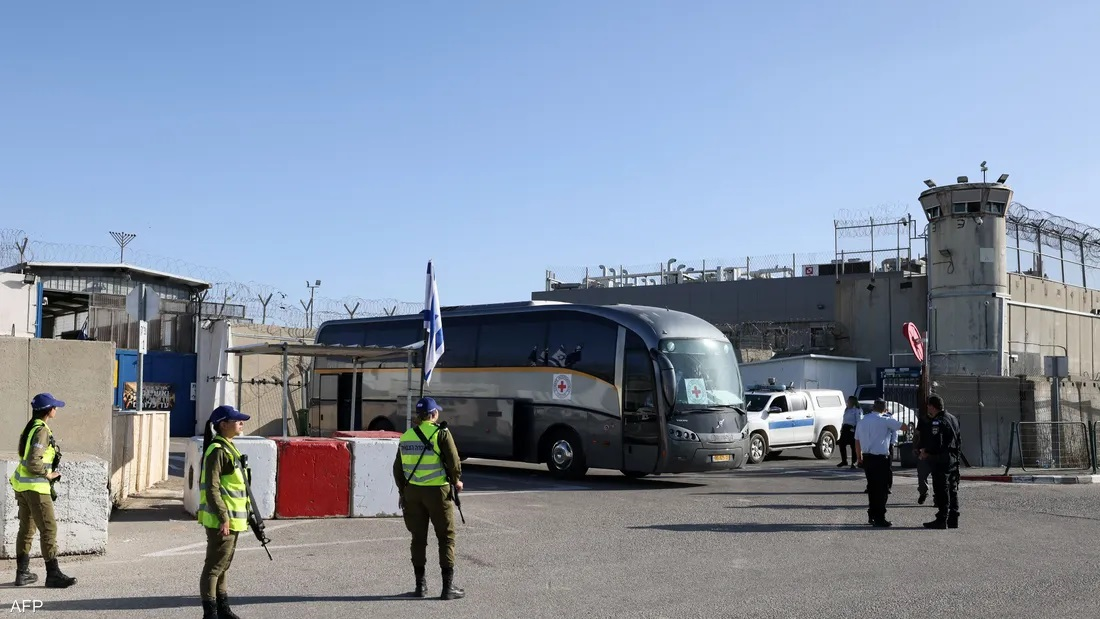 Việc thực thi thỏa thuận trao đổi tù nhân giữa Israel và Hamas gặp trở ngại trong ngày thứ hai (26/11/2023)
