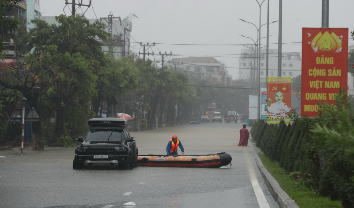 Đà Nẵng triển khai nhiều giải pháp hạn chế ngập lụt đô thị (01/11/2023)