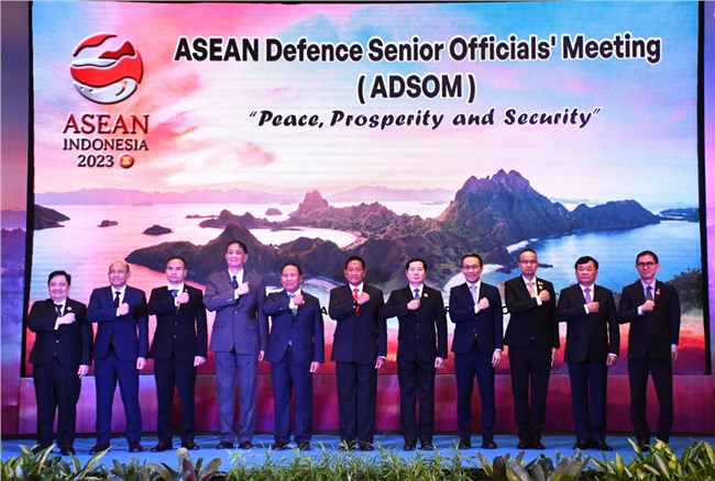 Hội nghị Bộ trưởng Quốc phòng ASEAN: ASEAN phải là“mỏ neo” hòa bình và ổn định toàn cầu (14/11/2023)