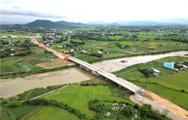 Bình Định: Giải ngân vốn đầu tư công đảm bảo tiến độ (29/11/2023)