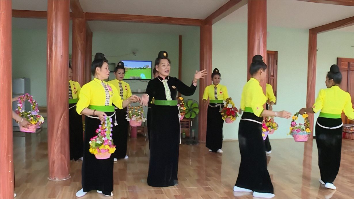 Giữ gìn nét văn hóa đặc trưng của người dân tộc Thái ở Điện Biên (14/12/2023)