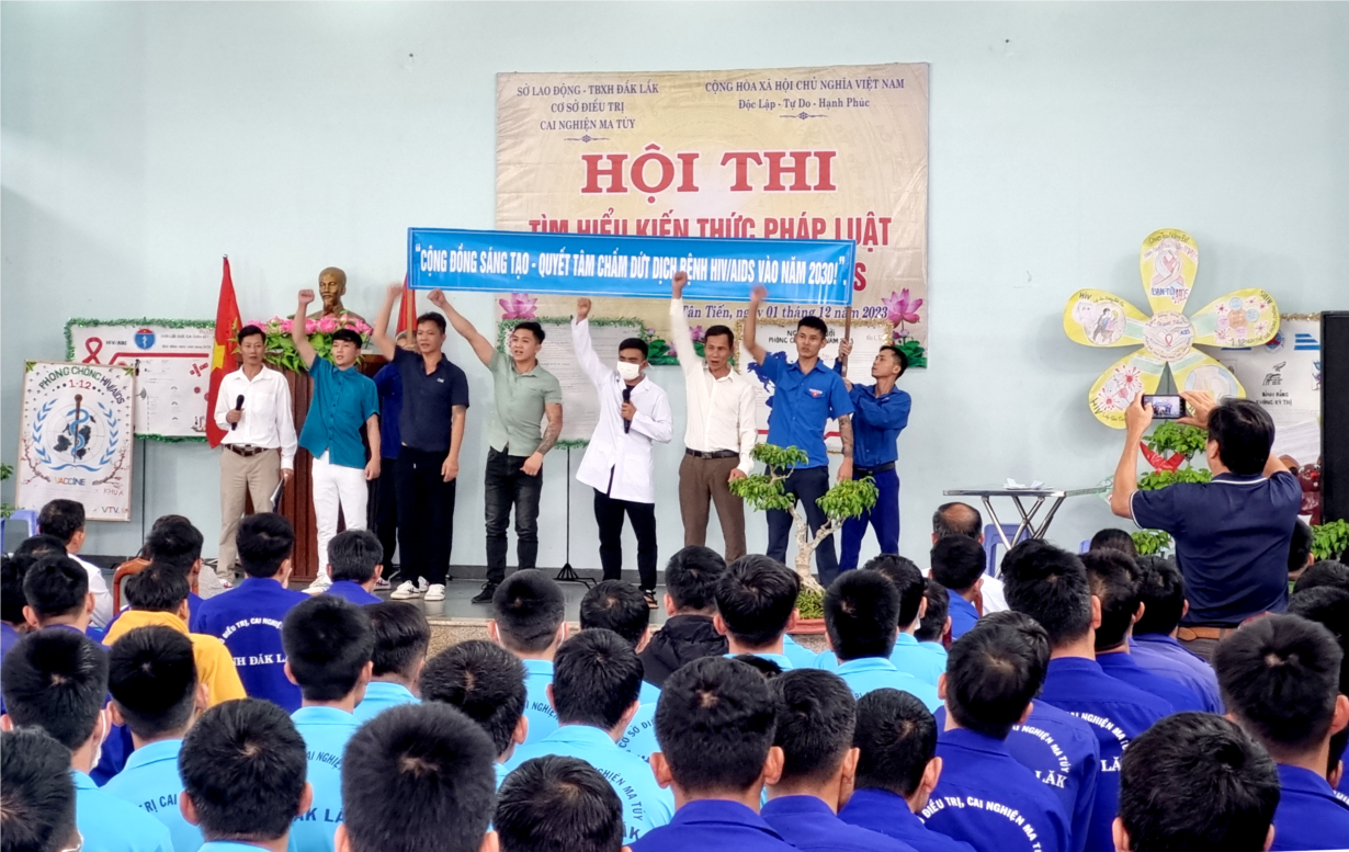 Đắk Lắk: Nâng cao hiểu biết pháp luật về phòng chống HIV/AIDS (01/12/2023)