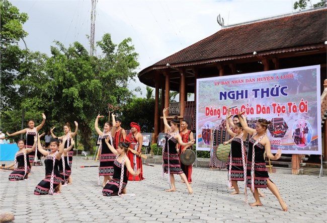 Thừa Thiên Huế bảo tồn văn hóa truyền thống vùng dân tộc thiểu số (23/12/2023)
