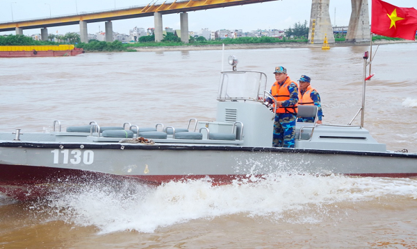 Người lính Hải quân hết lòng với công việc cứu hộ, cứu nạn (09+10/12/2023)