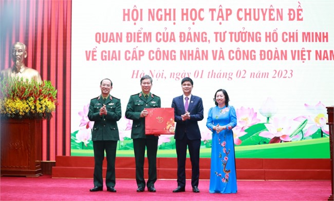 Nâng tầm chất lượng công nhân lao động qua tư tưởng Hồ Chí Minh về giai cấp công nhân và Công đoàn Việt Nam (1/2/2023)