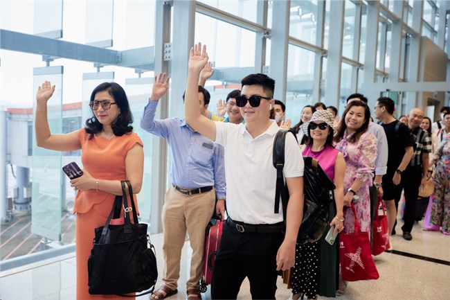 Đường bay thẳng giữa Cần Thơ - Quảng Ninh góp phần thúc đẩy kinh tế xã hội Đồng bằng sông Hồng và Đồng bằng sông Cửu Long (25/5/2023)