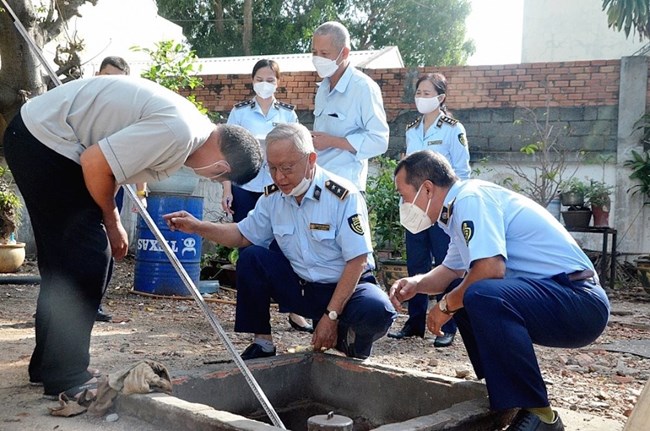 Tổng cục trưởng Tổng cục QLTT vừa ký Công văn số 548 tăng cường kiểm tra, xử lý vi phạm chất lượng trong kinh doanh xăng dầu (04/4/2023)