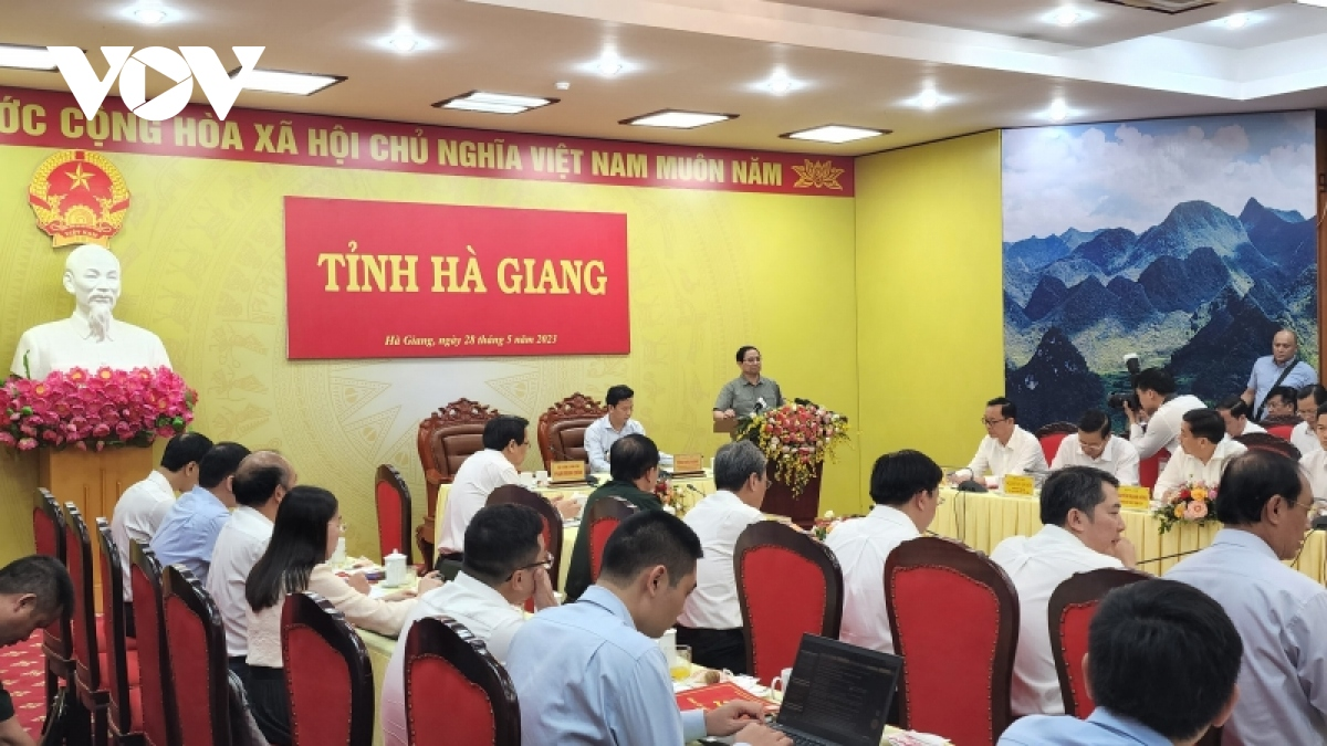 Thủ tướng Chính phủ Phạm Minh Chính làm việc với Ban Thường vụ Tỉnh ủy Hà Giang (28/5/2023)