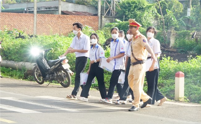 Đắk Lắk: An ninh thắt chặt trong buổi thi đầu tiên (28/6/2023)