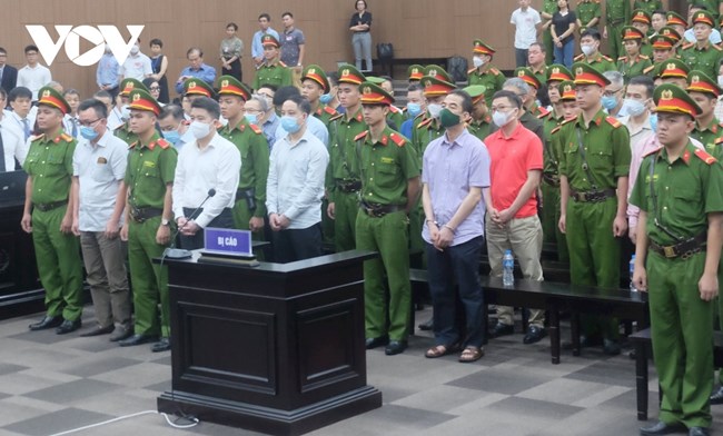 Đại án chuyến bay giải cứu: Nộp tiền khắc phục liệu có được giảm nhẹ hình phạt, giảm án?( 14/72023)