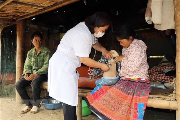        Nữ bác sỹ giành cả tuổi thanh xuân gắn bó với vùng cao Hồng Ngài (12/7/2023)