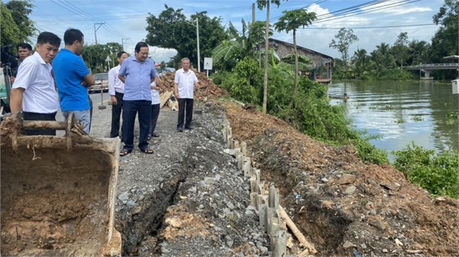 Long An: Xảy ra nhiều điểm sạt lở đặc biệt nghiêm trọng (20/7/2023)