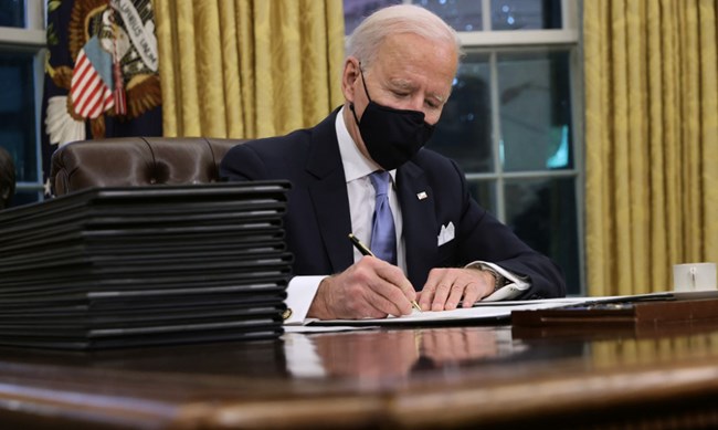 Trung Quốc “bất bình” trước sắc lệnh hạn chế đầu tư của Tổng thống Joe Biden (10/8/2023)