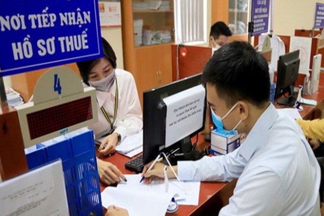 Ngành thuế quyết liệt thu hồi nợ thuế, hạn chế nợ mới phát sinh (26/8/2023)