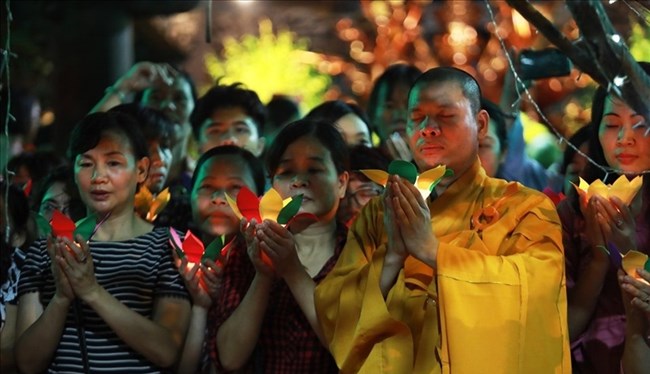 THỜI SỰ 18H CHIỀU 30/8/2023: Hãy sống với cha mẹ như thể ngày nào cũng là lễ Vu Lan – thông điệp ý nghĩa lan tỏa trong ngày Rằm tháng Bảy âm lịch hôm nay