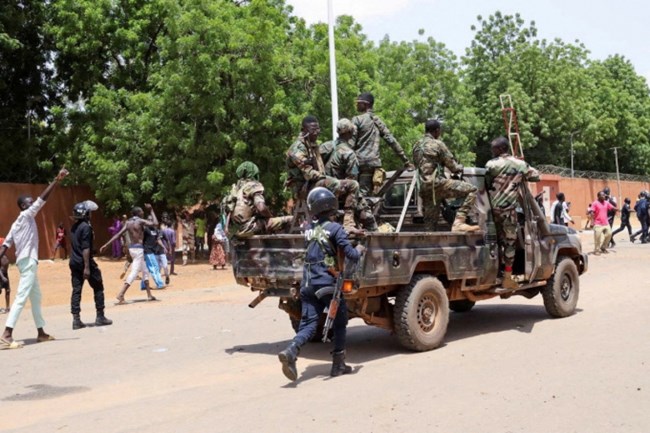 Quốc tế gia tăng sức ép lên lực lượng đảo chính Niger (23/8/2023)