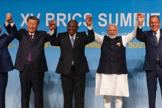 BRICS – Mở rộng nhưng đừng để “đồng sàng dị mộng” (27/8/2023)