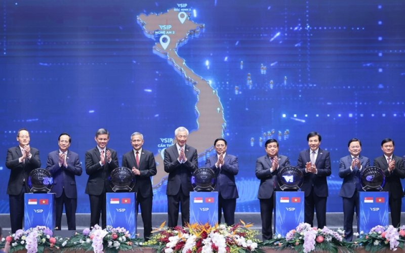 Thủ tướng Việt Nam và Thủ tướng Singapore chứng kiến khởi công, chấp thuận đầu tư 5 dự án VSIP mới (29/8/2023)