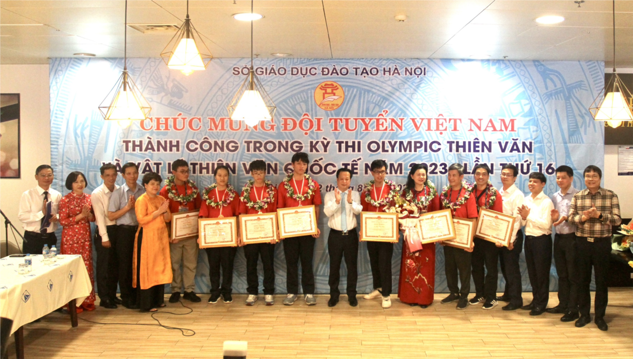 Học sinh Việt Nam đạt 4 Huy chương tại kỳ thi Olympic Thiên văn và Vật lý thiên văn quốc tế lần thứ 16