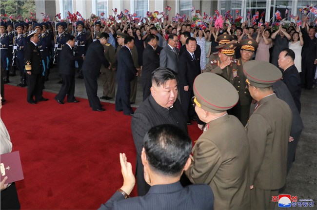Nhà lãnh đạo Triều Tiên Kim Jong Un tới Nga: Kỳ vọng vào một chuyến thăm toàn diện (12/9/2023)