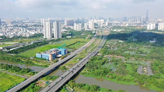 THỜI SỰ 12H TRƯA 17/9/2023: Thông xe đoạn đường song hành cao tốc TP.HCM – Long Thành – Dầu Giây góp phần hoàn thiện mạng lưới giao thông cửa ngõ phía Đông TP.HCM