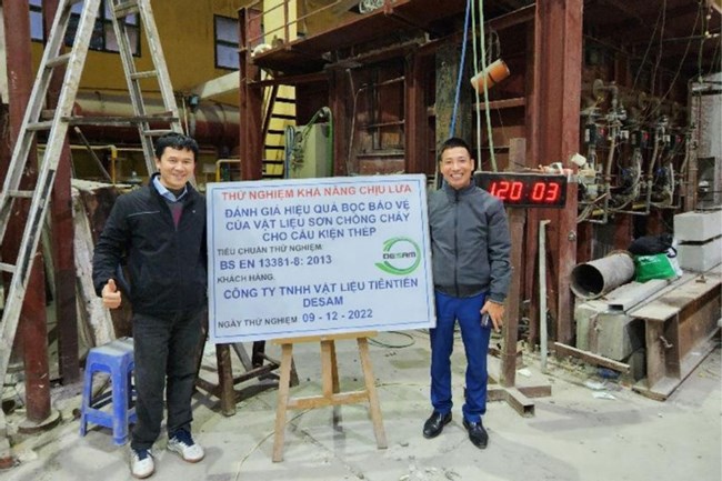 Các nhà khoa học Việt Nam làm chủ công nghệ sản xuất sơn chống cháy (28/1/2024)