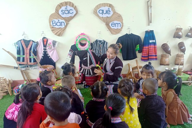Đồng bào Lai Châu giữ gìn nét đẹp văn hóa dân tộc (04/1/2023)