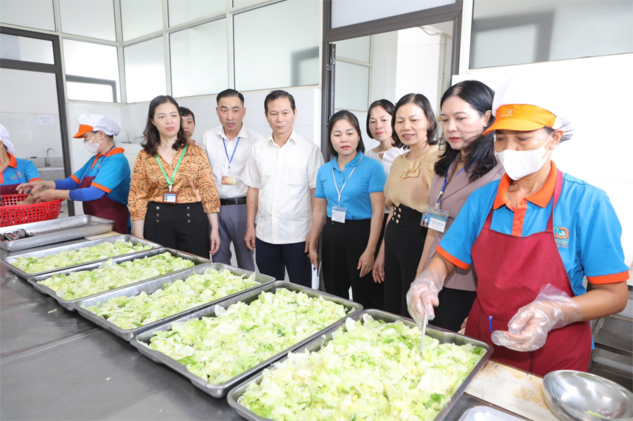 Đảm bảo an toàn thực phẩm trong dịp Tết - người tiêu dùng đóng vai trò chủ đạo (16/1/2024)